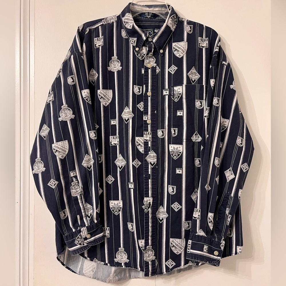 VINTAGE 90’S RALPH LAUREN CHAPS NAVY BLUE SKI BUTTON DOWN ✨